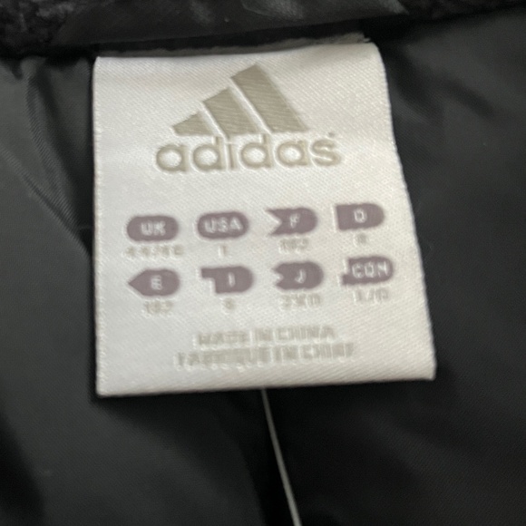 New With Tags Liverpool FC Official Licensed Padded Bench Coat Black/Red Size L - Picture 12 of 12